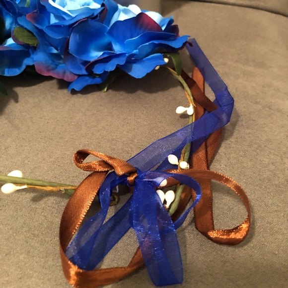 Women Floral crown - Picture 4 of 4